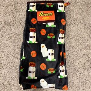 Viral 2024 Reese's Peanut Butter Cups Halloween Fleece 60x70” Blanket
